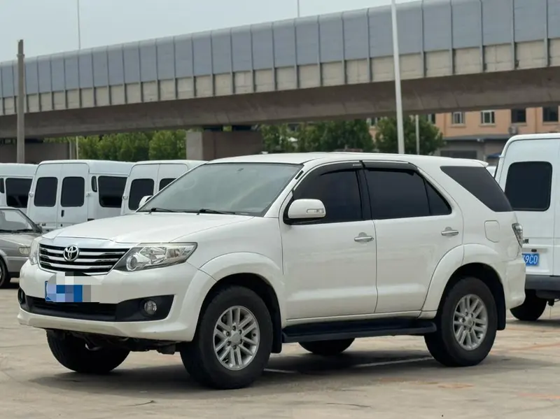 Toyota Fortuner, 2015
