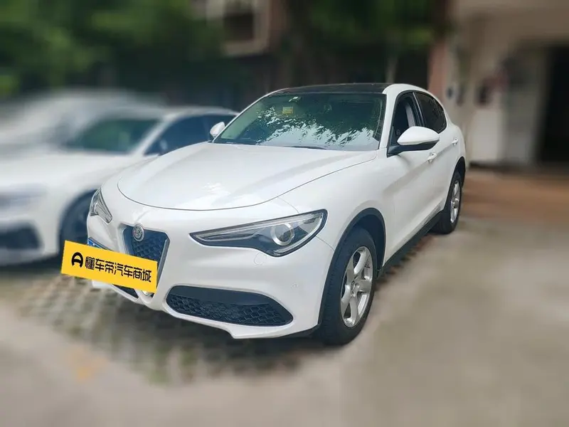 Alfa Romeo Stelvio, 2017