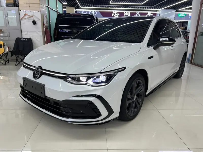 Volkswagen Golf Facelift 280TSI DSG R-Line Lite, 2023 — фото 1