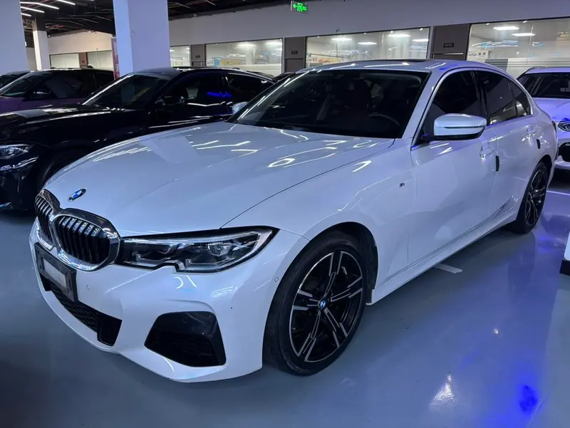 BMW 3-Series 325i M Sport, 2022 — фото 1