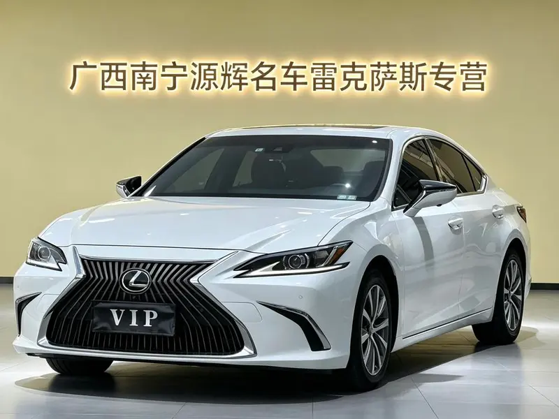 Lexus ES 200 Edition CN6, 2018 — фото 1