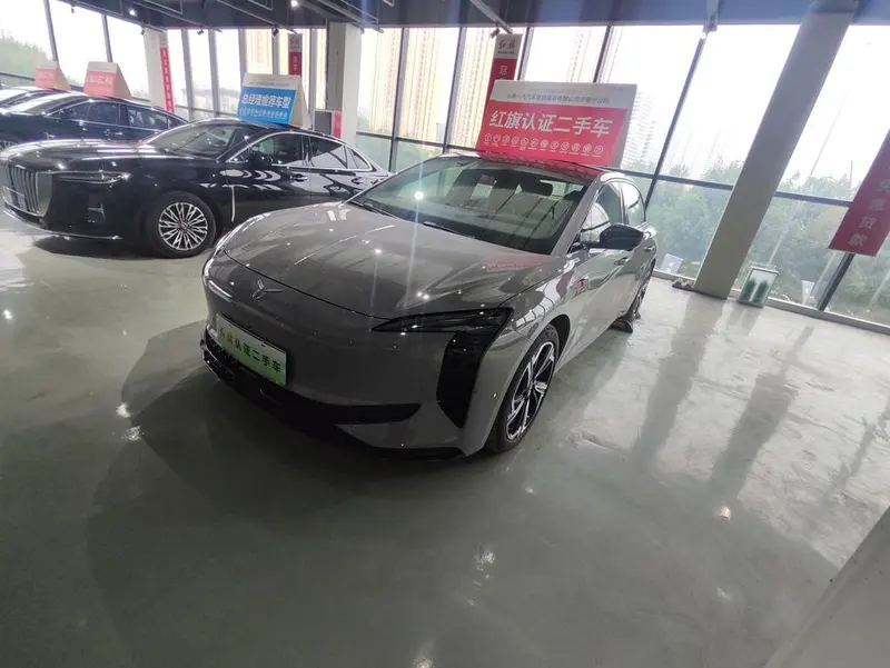 Hongqi EH7, 2024