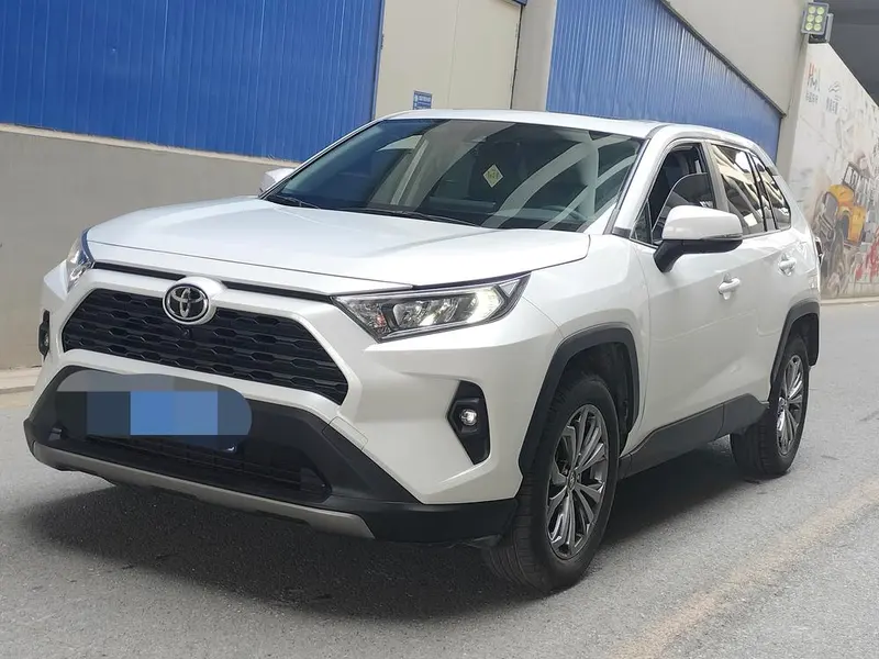 Toyota RAV4 2.0L CVT 2WD 20 Gold Anniversary Edition, 2023 — фото 1