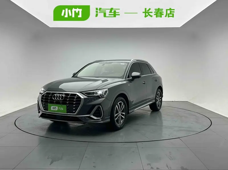 Audi Q3, 2022