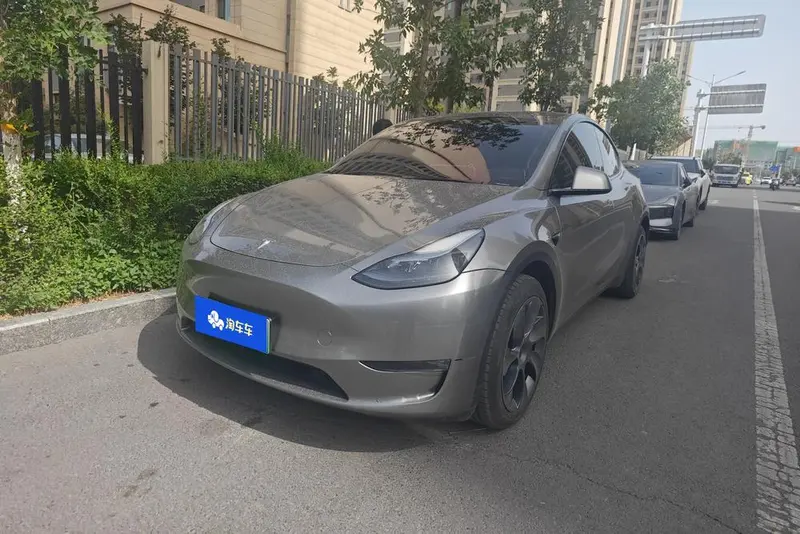 Tesla Model Y Long Range AWD Edition, 2023 — фото 1