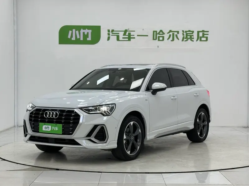Audi Q3, 2022