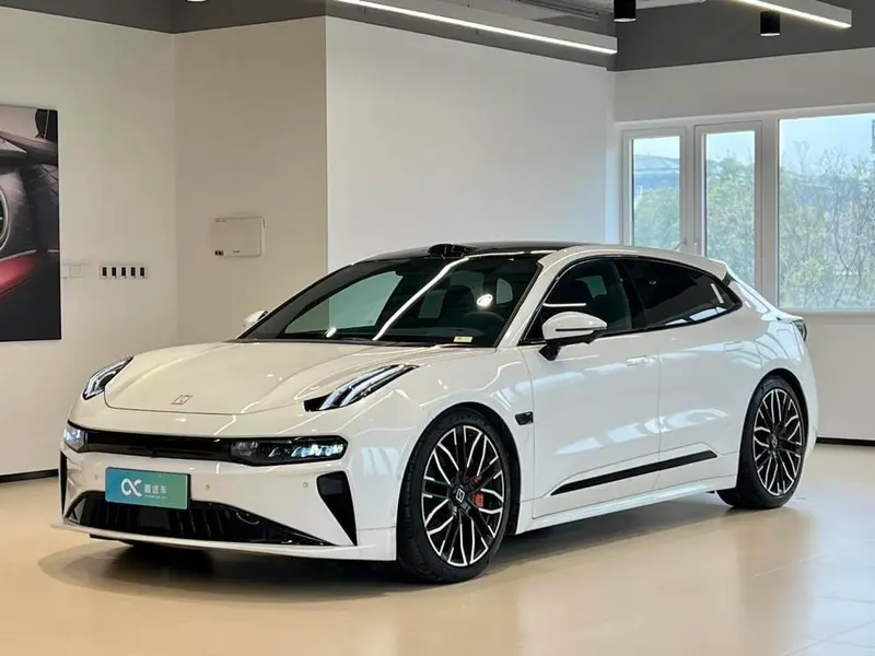 Zeekr 001, 2025