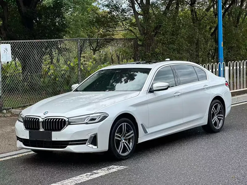 BMW 5-Series, 2023