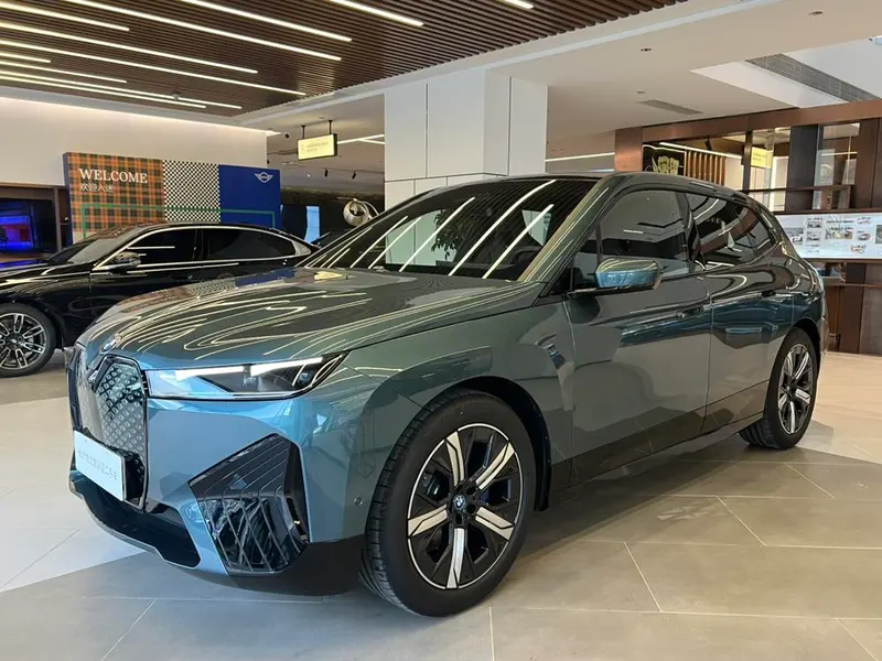 BMW iX, 2023