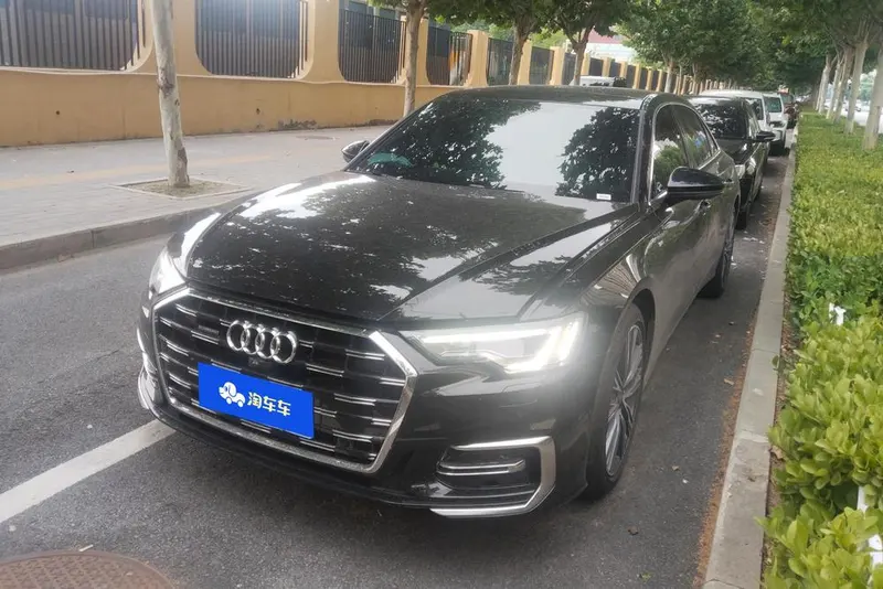 Audi A6L 45 TFSI quattro Refined Version, 2026 — фото 1