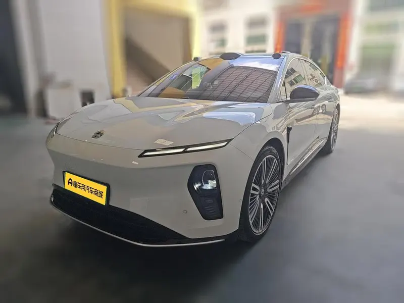 NIO ET9, 2025