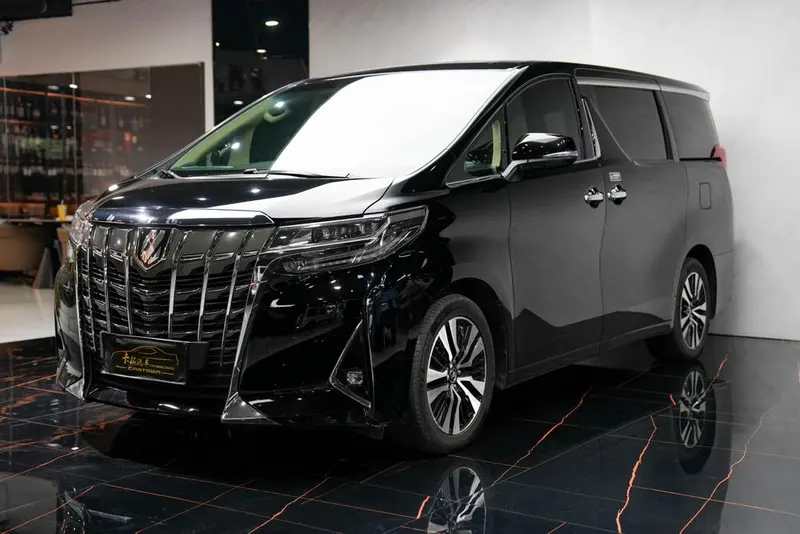 Toyota Alphard, 2018