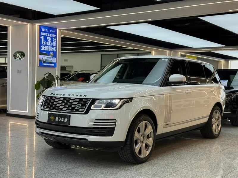 Land Rover Range Rover 3.0 L6 Extended Edition, 2020 — фото 1