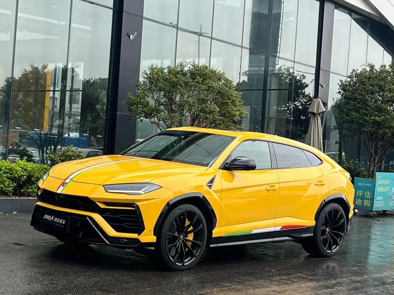 Lamborghini Urus, 2021