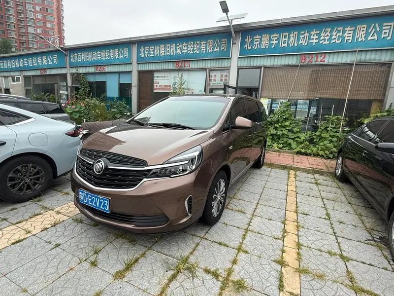 Buick GL8, 2021