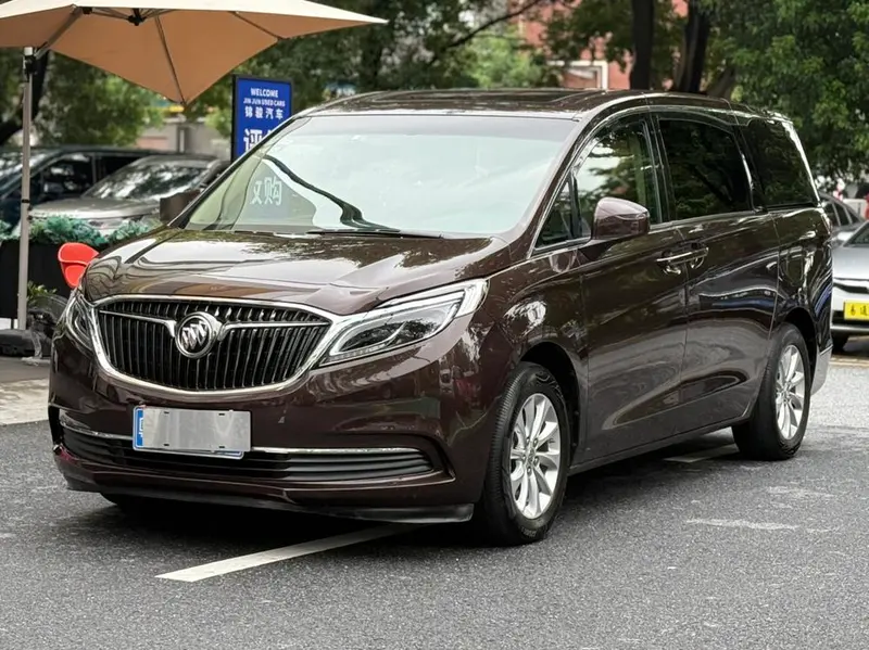 Buick GL8, 2017