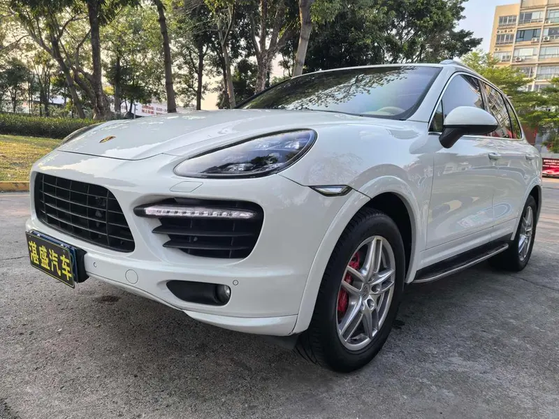 Porsche Cayenne, 2011