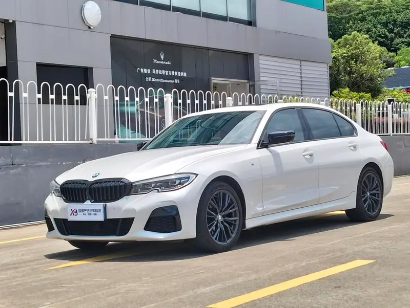 BMW 3-Series, 2021