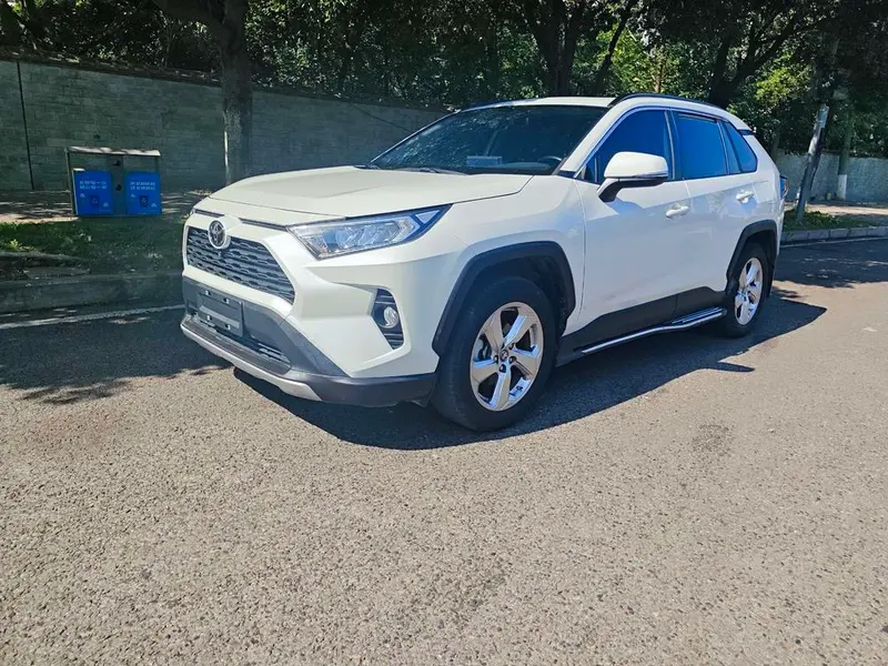 Toyota RAV4 2.0L CVT 4WD Style Edition, 2021 — фото 1