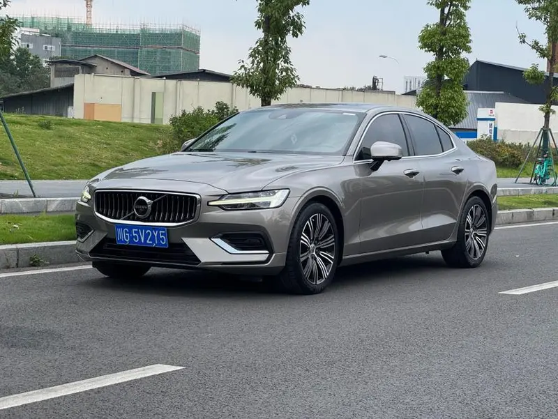 Volvo S60, 2021