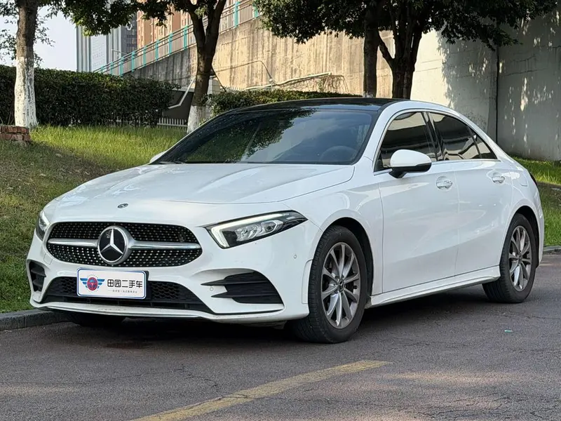 Mercedes-Benz A-Class Facelift A 200 L Sport Fashion Version, 2020 — фото 1