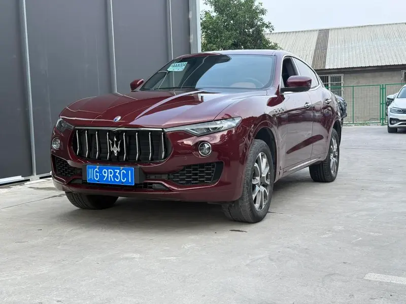 Maserati Levante 3.0T Levante, 2016 — фото 1