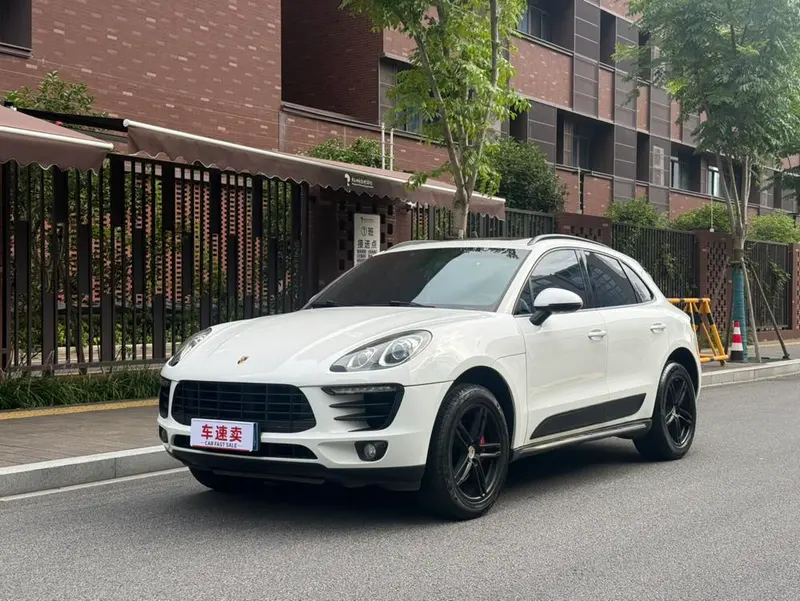 Porsche Macan, 2016