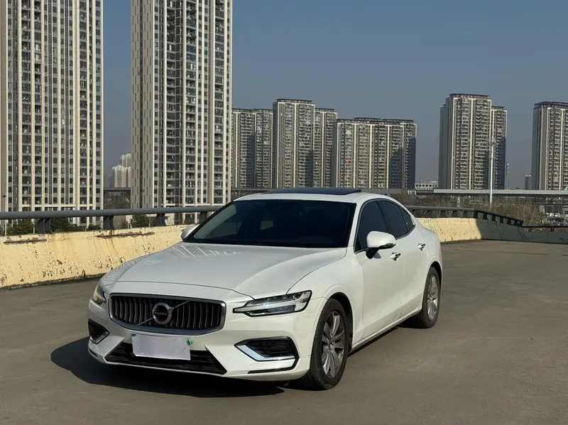 Volvo S60, 2021