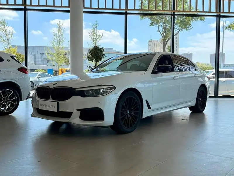 BMW 5-Series, 2019
