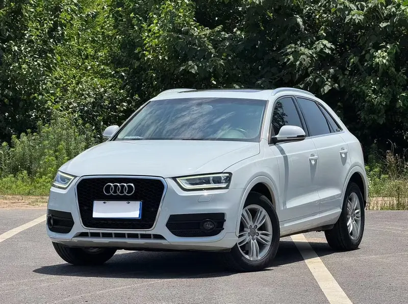 Audi Q3, 2013