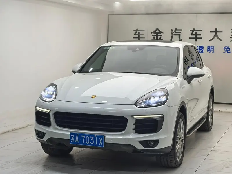 Porsche Cayenne E-Hybrid, 2015
