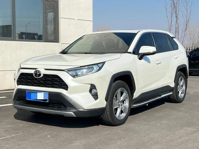 Toyota RAV4 2.0L CVT 4WD Style Edition, 2020 — фото 1