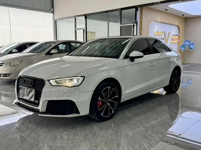 Audi A3 Limousine 35 TFSI Auto Comfort Version, 2014 — фото 1