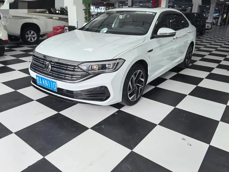 Volkswagen Sagitar, 2023