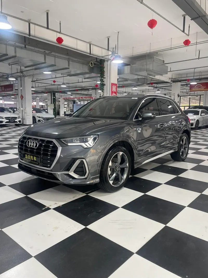 Audi Q3, 2022