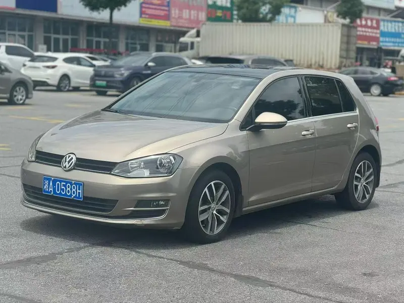 Volkswagen Golf 1.4TSI Auto Comfort Version, 2015 — фото 1