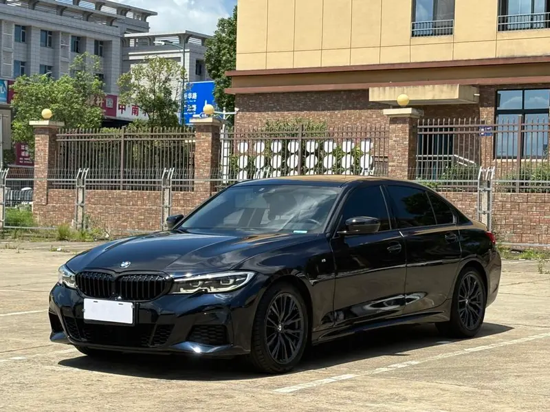BMW 3-Series, 2021