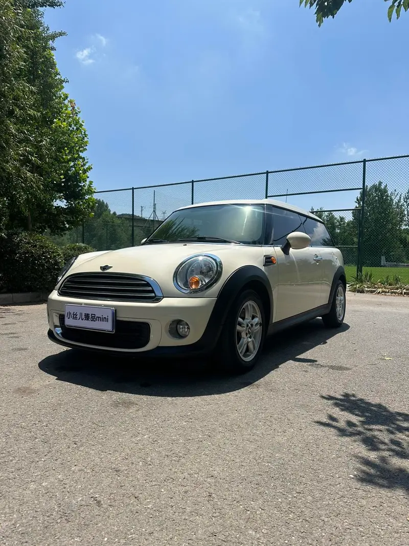 MINI CLUBMAN, 2011
