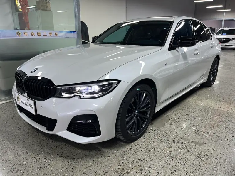 BMW 3-Series, 2021