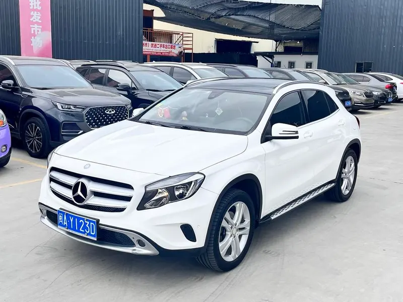 Mercedes-Benz GLA GLA 200 Version, 2017 — фото 1