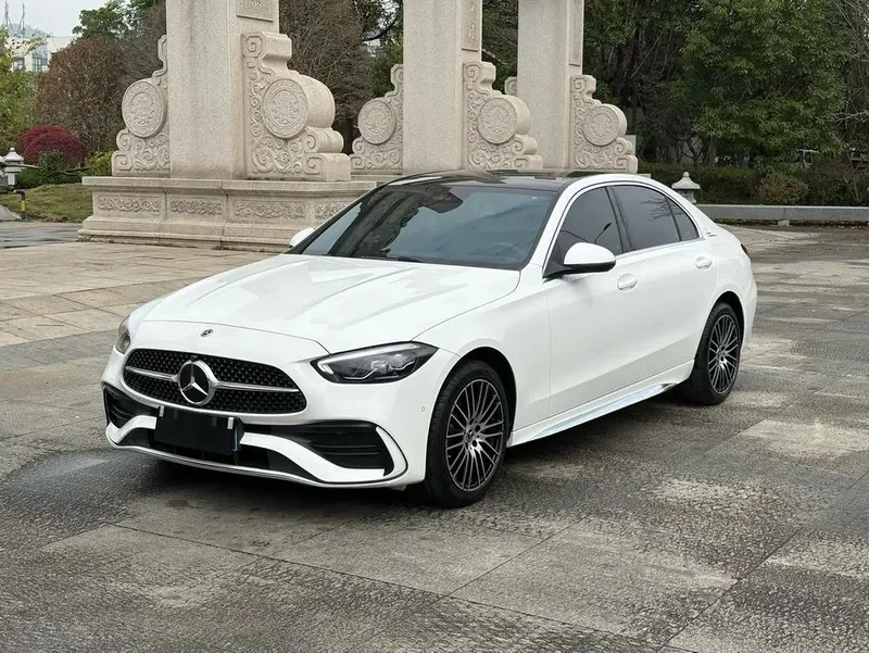 Mercedes-Benz C-Class, 2025