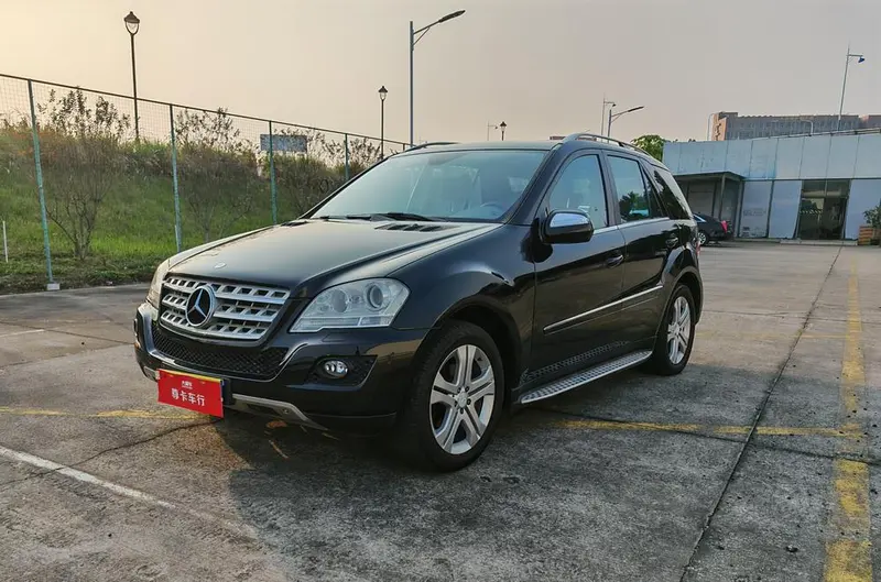Mercedes-Benz M-Class ML 350 4MATIC Luxury Version, 2010 — фото 1