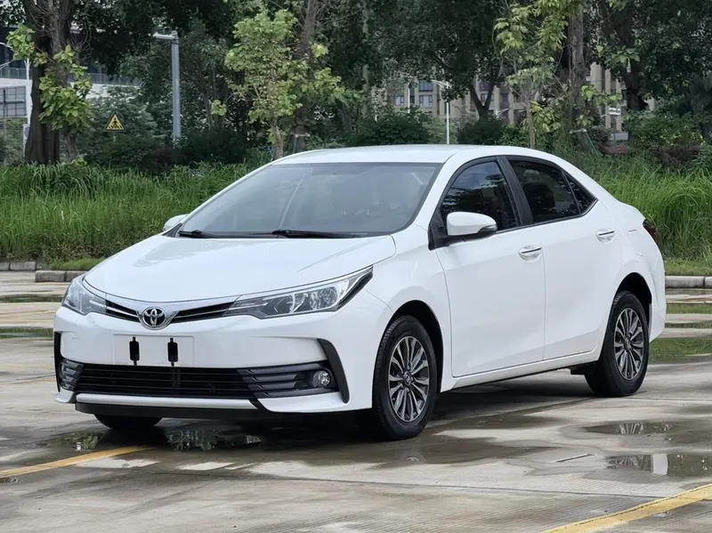 Toyota Corolla 1.2T S-CVT GL Smart Edition CN5, 2018 — фото 1