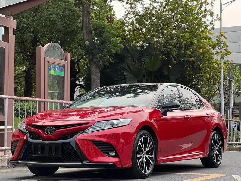 Toyota Camry, 2019
