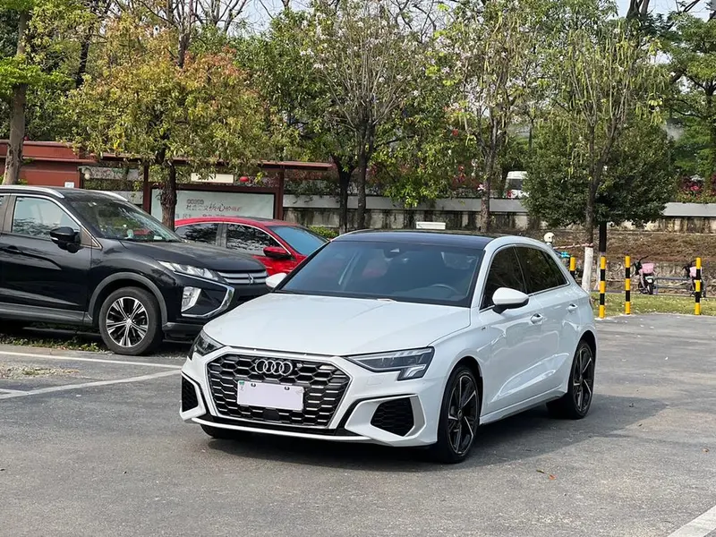 Audi A3 Sportback 35 TFSI Fashion Sport Version, 2024 — фото 1