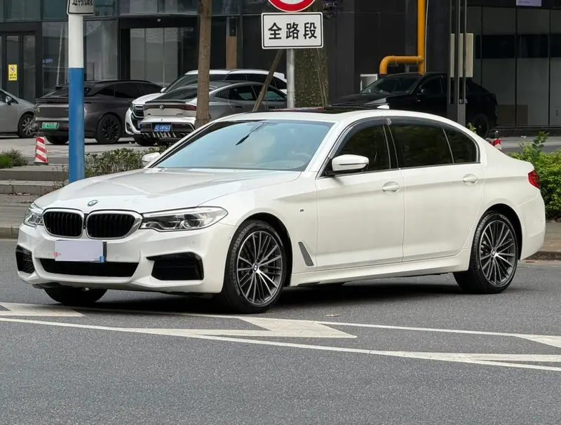 BMW 5-Series, 2020