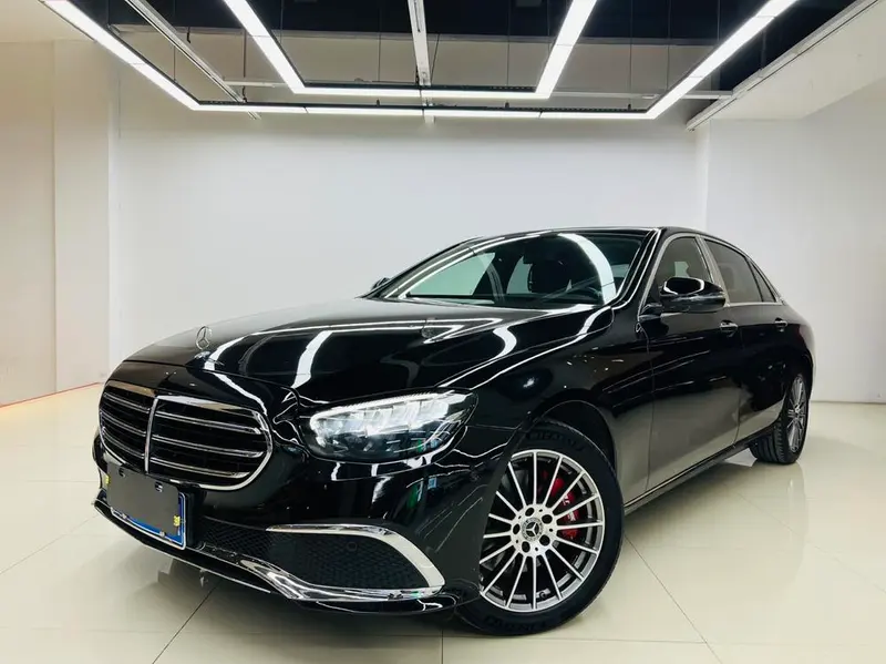 Mercedes-Benz E-Class, 2022