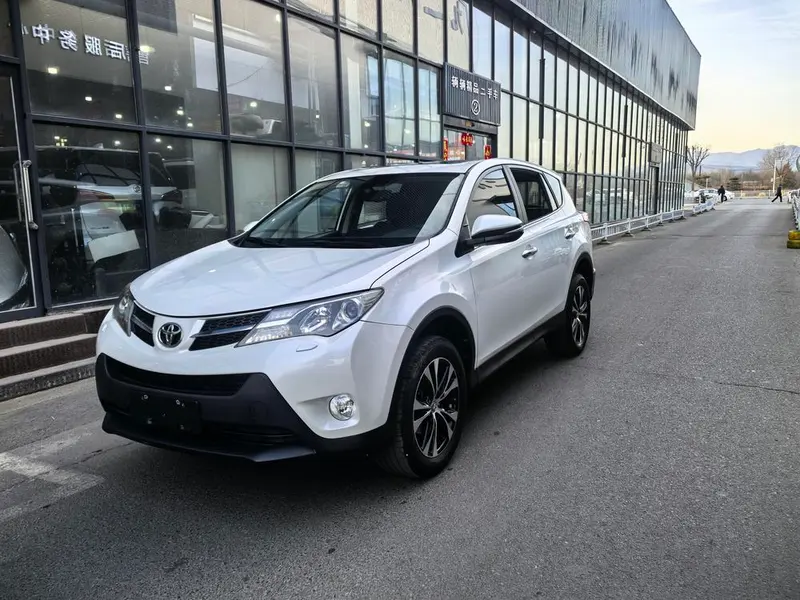 Toyota RAV4 2.5L Auto 4WD Elite Edition, 2013 — фото 1