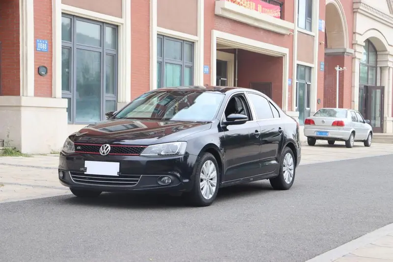 Volkswagen Sagitar, 2014