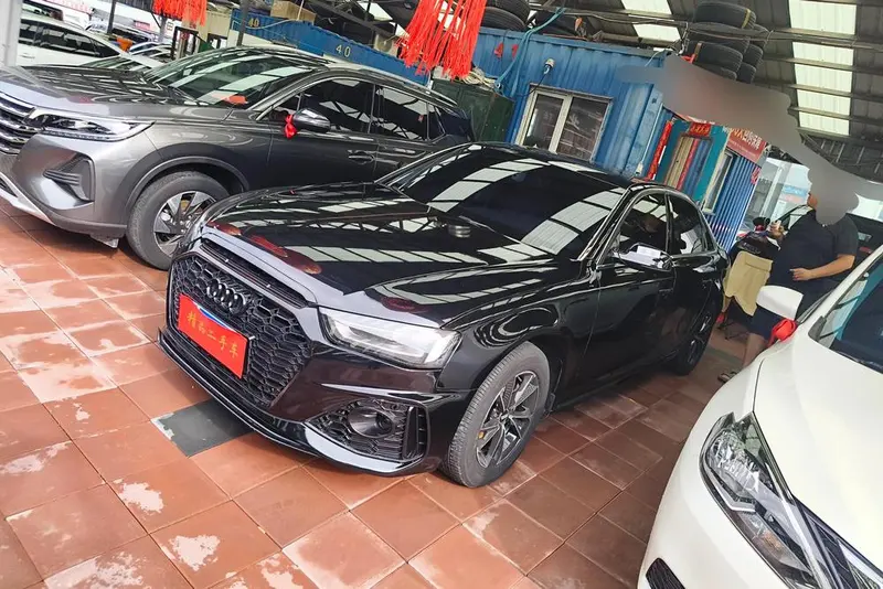 Audi A4L, 2013